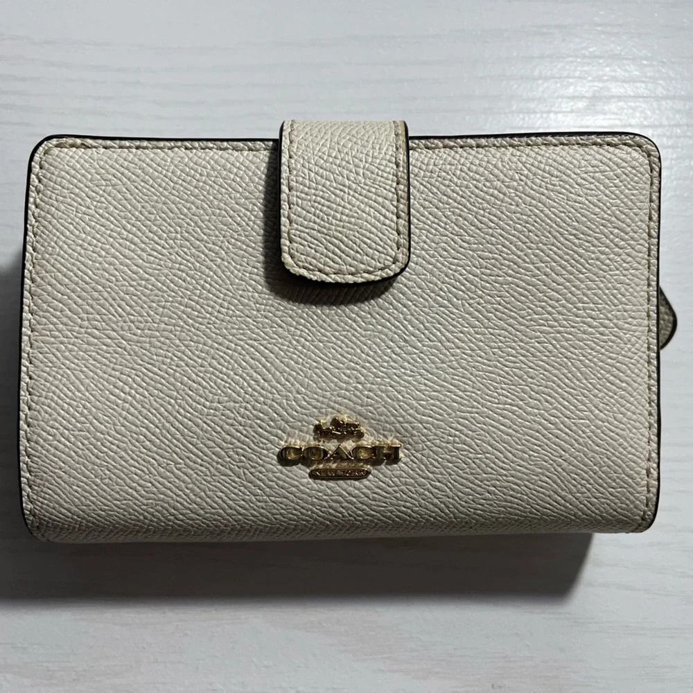 Coach wallet - Picture 1 of 3